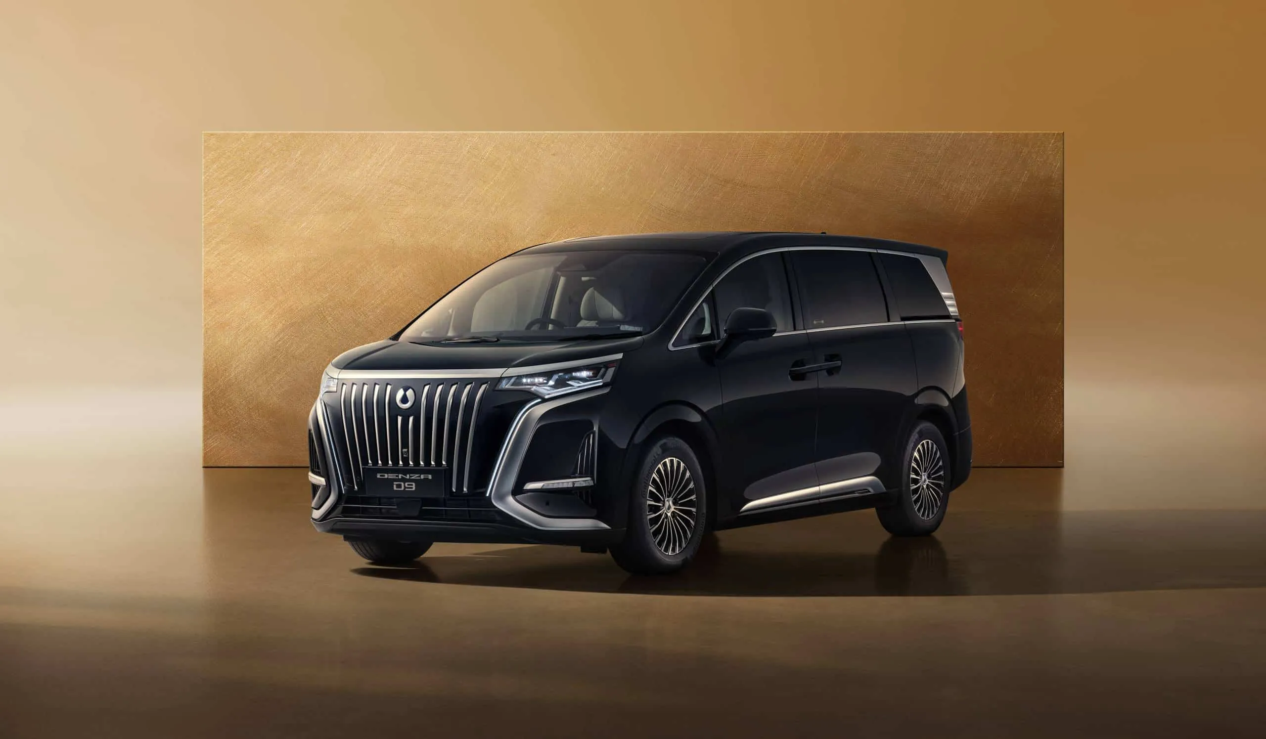 DENZA D9 — d9 exterior left 45